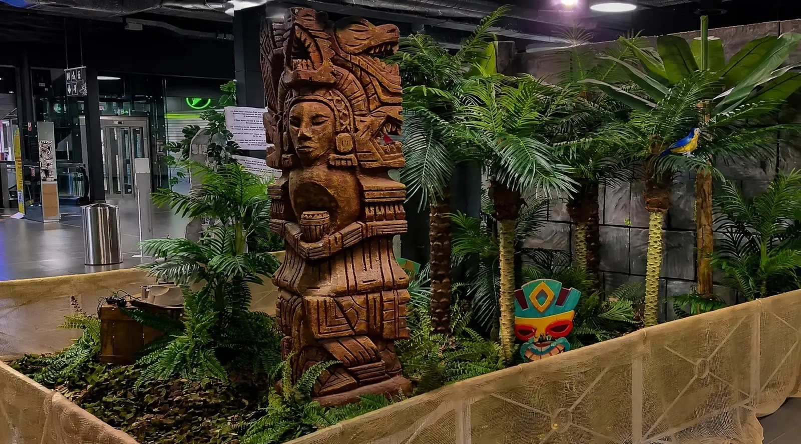 Décor immersif de l'escape game Les Secrets du Temple Maya, une réalisation Décoration Événement