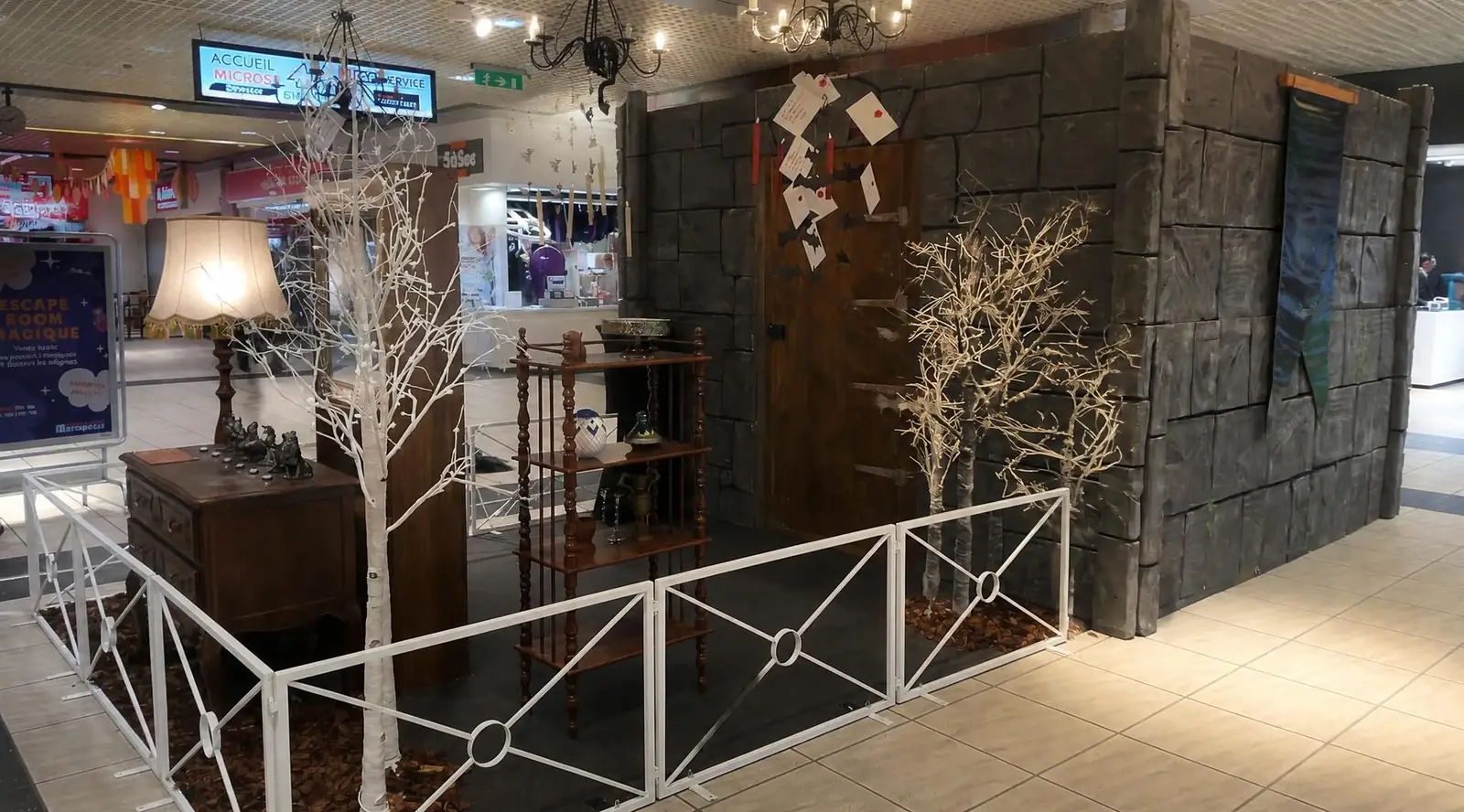 Décor immersif de l'escape game mobile Les Secrets du Temple Maya
