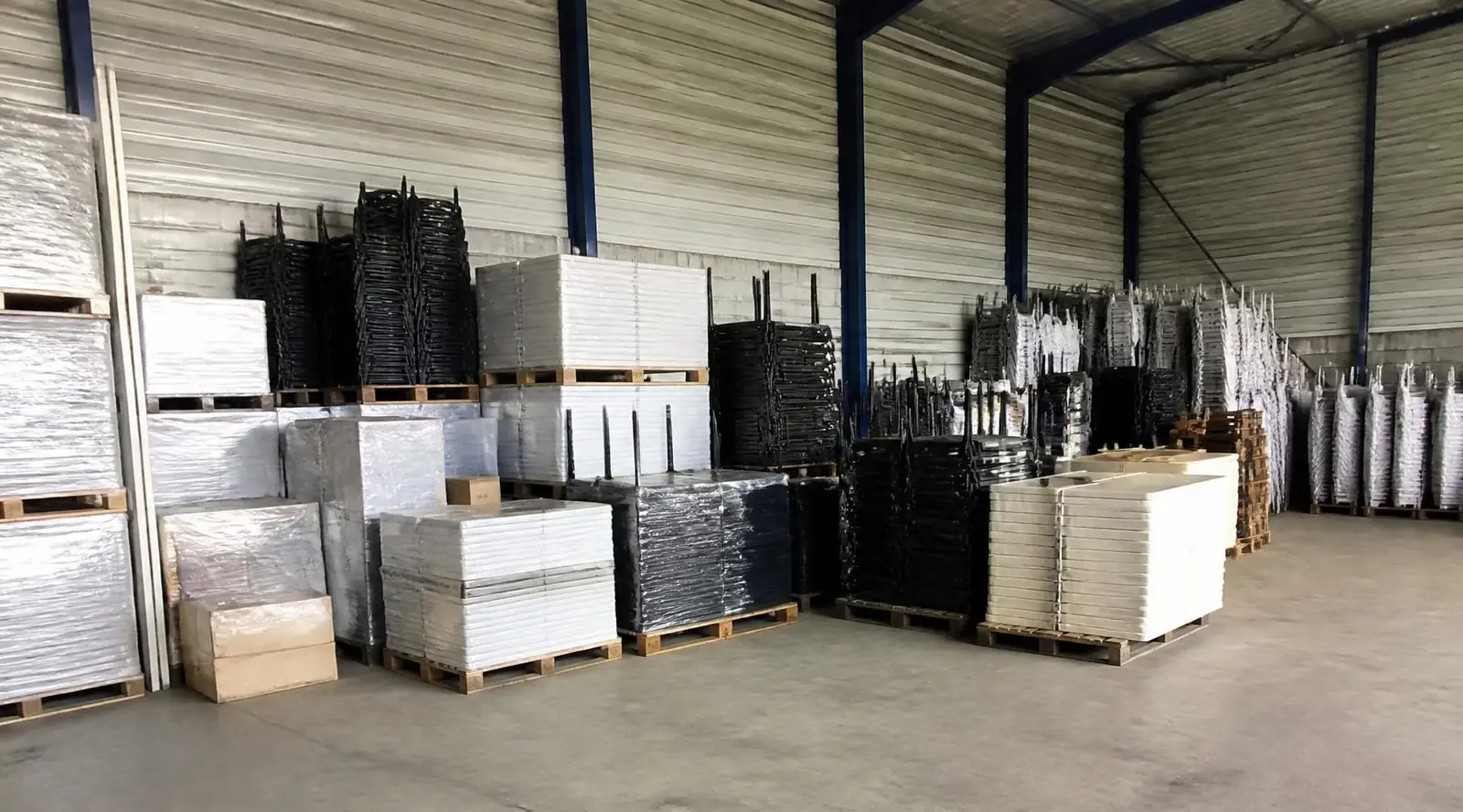 Mobilier événementiel banquette installé par Décoration Événement