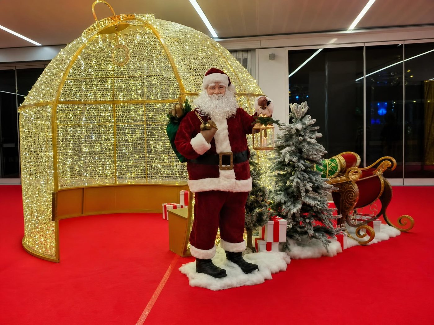 Automates de Noël — location de décor événementiel en Suisse romande