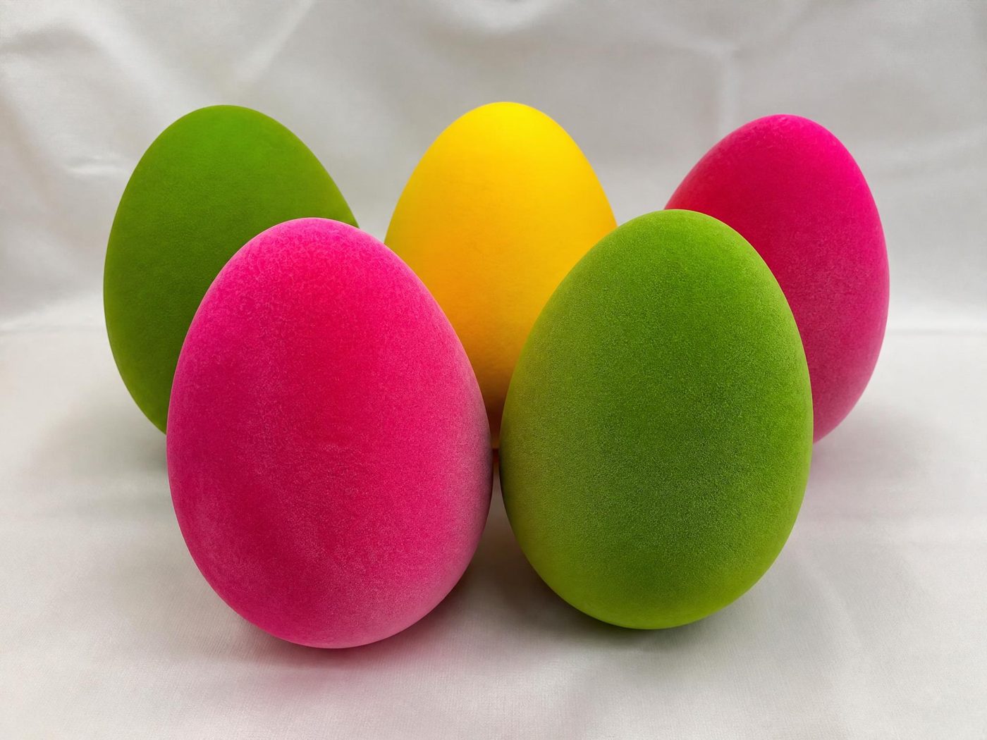 Œufs de Pâques géant aspect velours